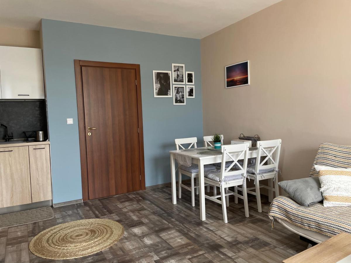 Briz Mk Apartment Равда Екстер'єр фото