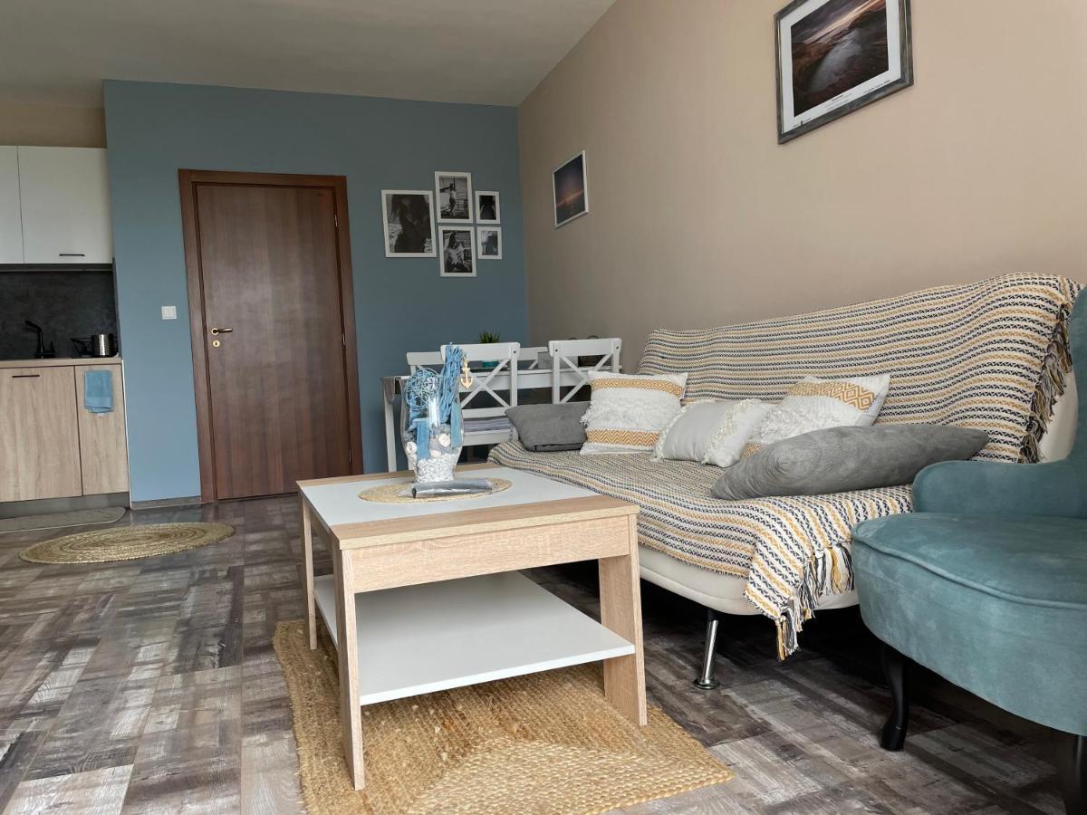 Briz Mk Apartment Равда Екстер'єр фото