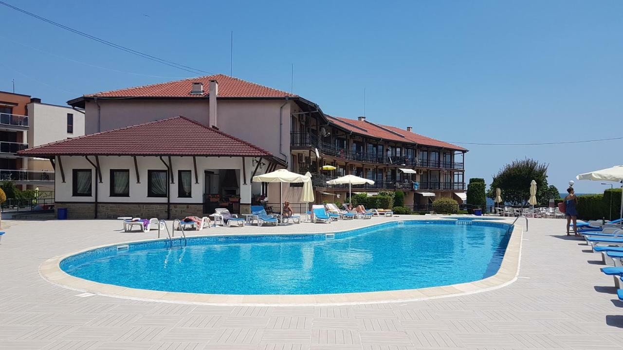 Briz Mk Apartment Равда Екстер'єр фото