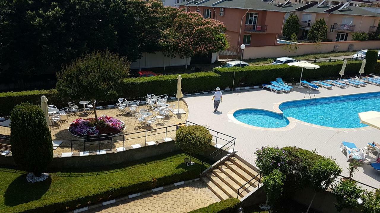 Briz Mk Apartment Равда Екстер'єр фото