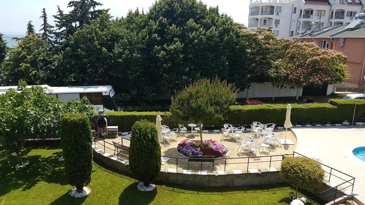 Briz Mk Apartment Равда Екстер'єр фото
